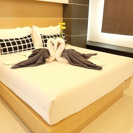I Am O'Tel Hotell Patong Exteriör bild
